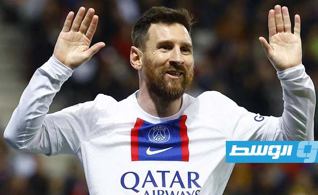 ميسي يعتذر لناديه وزملائه بعد زيارته للسعودية