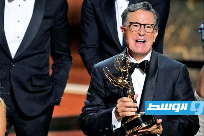 الكوميدي الأميركي ستيفن كولبير يشارك في كتابة فيلم جديد ضمن سلسلة «سيد الخواتم»