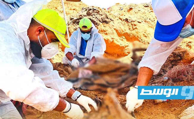 استخراج 6 جثث مجهولة الهوية من أحد المواقع بالمكب العام لترهونة