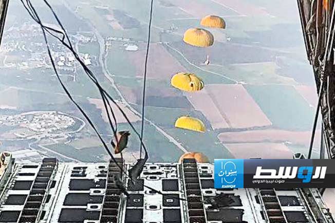 الولايات المتحدة والأردن تسقطان جوًا أكثر من 36 ألف وجبة في غزة