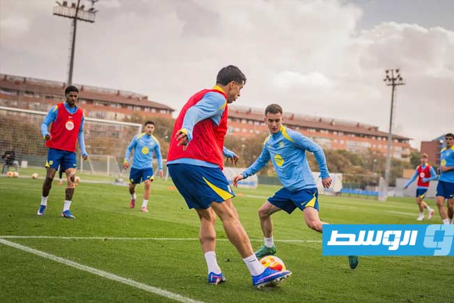 فيديو.. مهمة صعبة لبرشلونة في ملعب سان ماميس