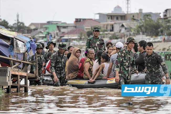 ارتفاع حصيلة قتلى الفيضانات في إندونيسيا إلى 631 شخصًا