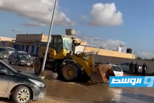 تحذير.. جريان وادي الربط المنحدر من جبال ترهونة