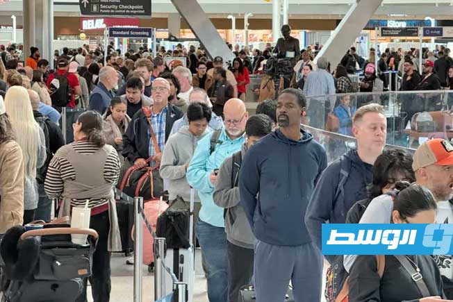 الإغلاق الحكومي يجبر الولايات المتحدة على إلغاء آلاف الرحلات الجوية