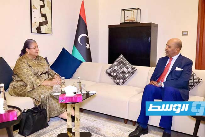 جريدة «الوسط»: تجدد جدل «الأقاليم».. وعودة الحديث عن المخرج الدستوري