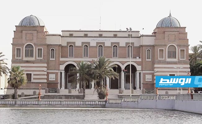خبير نفطي يشرح أسباب فشل السياسات الاقتصادية والاستثمارية بعد العام 1990
