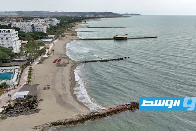 تغير المناخ والنمو السياحي.. مزيج متفجر يفتك بالساحل الألباني