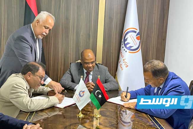 «التعليم العالي والبحث العلمي» توقع مذكرة تفاهم مع «شلمبيرجير» العالمية