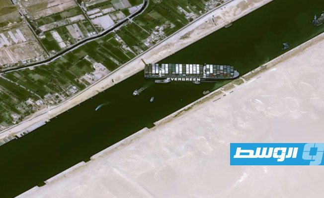 هيئة قناة السويس: الأحوال الجوية ليست السبب الرئيسي لجنوح السفينة