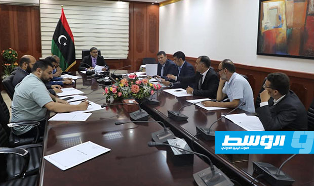 لجنة الأزمة بالعدل تبحث توفير حماية مقارها ونازحي الهيئات القضائية