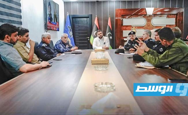 قعيم يبحث توزيع التموين على منتسبي الأجهزة الأمنية