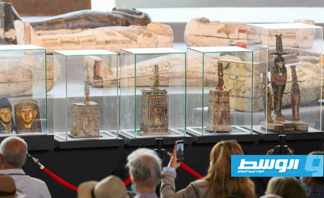 سقارة تواصل البوح بأسرارها.. اكتشاف 100 تابوت فرعوني
