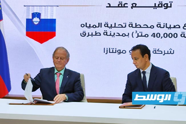 بلقاسم حفتر يوقع عقود مشاريع عدة لتطوير البنية التحتية بطبرق