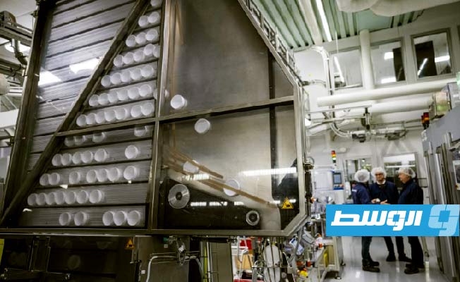 أكياس التبغ الرطب تجعل السويد أول بلد أوروبي خال من التدخين