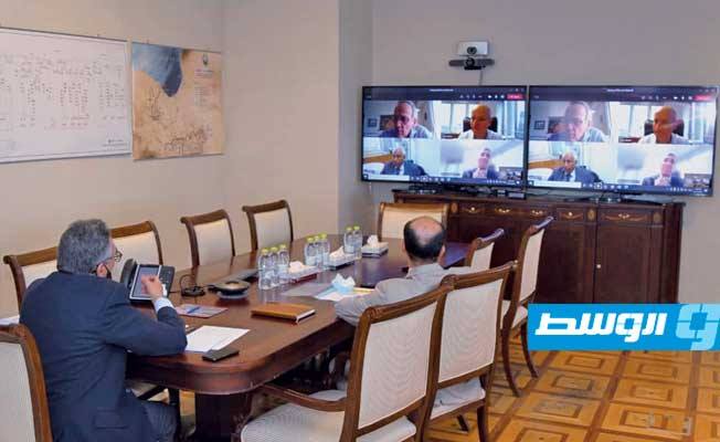 شركة الواحة تبحث خطوات تطويرية مع الشريك الأجنبي