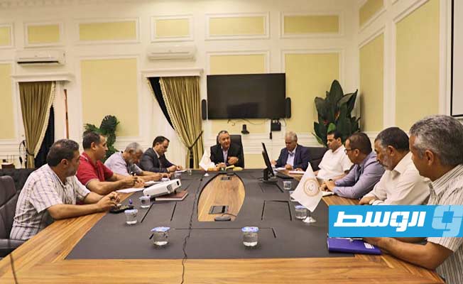 مصرف الجمهورية يقدم عرضا لتنفيذ منحة الطلبة