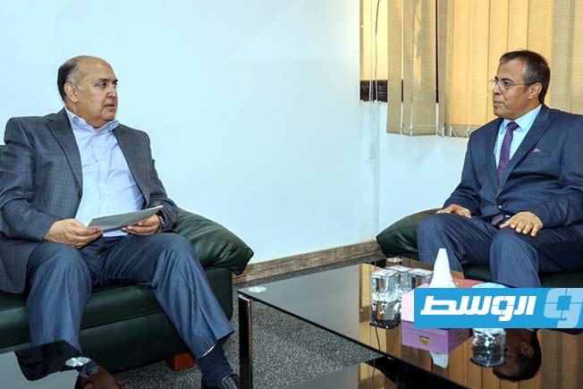 بومطاري يقدم لمجلس النواب إحاطة حول الأوضاع الصعبة لمشروع النهر الصناعي