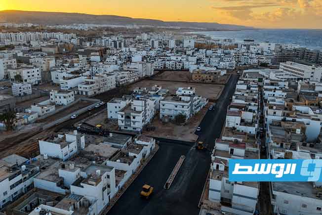 تعبيد طرق منطقة «سواني 15» بدرنة