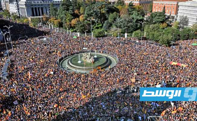 إسبانيا.. تظاهرة حاشدة في وسط مدريد رفضا للعفو عن انفصاليين كاتالونيين