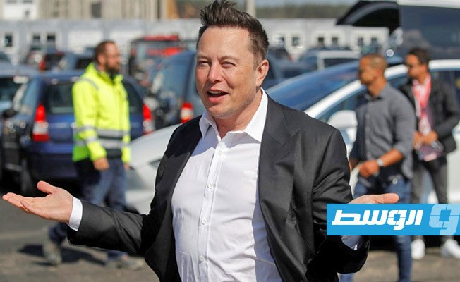 مستخدمو «تويتر» والمراقبون قلقون من إمكان استحواذ إيلون ماسك على الشبكة