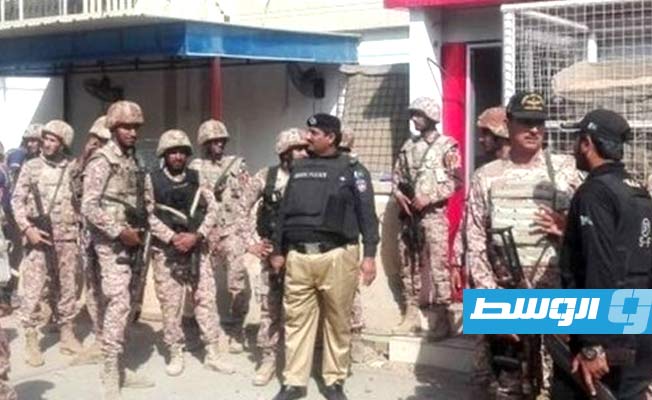 مقتل 16 جنديا باكستانيا في هجوم لمسلّحين قرب الحدود مع أفغانستان