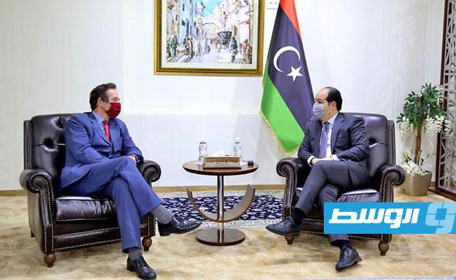 خلال لقاء السفير البريطاني.. معيتيق يؤكد المضي قدما في توحيد سعر الصرف والميزانية ومؤسسات الدولة