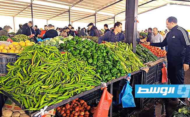 ارتفاع أسعار الخضروات والفواكه واستقرار السلع الأساسية في الأسواق الليبية