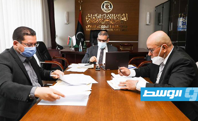 المشري يناقش مع مسؤولين بديوان المحاسبة مشروع الميزانية العامة المقدم من الحكومة