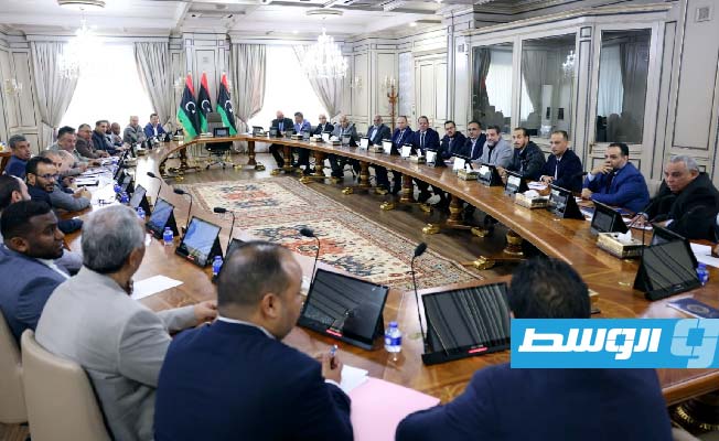 حكومة الوحدة: بدء إعلان عطاءات السفرجة والنظافة عبر منصة المشتريات الحكومية