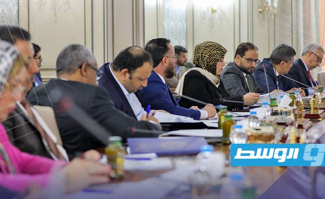 حكومة الوحدة تطالب وزارة الشؤون الاجتماعية بصرف منحة الزوجة وعلاوة الأبناء قبل رمضان