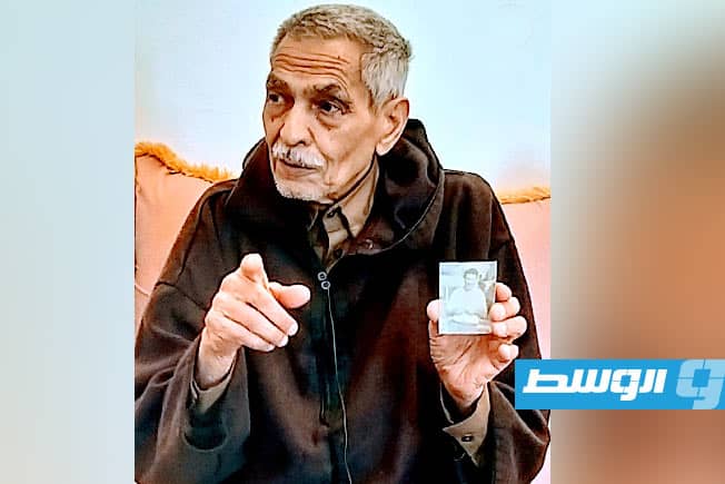 تعرف على الفنان حسن عبدالله المرتضى ودوره في حفظ «ذاكرة ليبيا الحجرية»