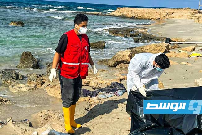 منظمة الهجرة: وفاة 42 مهاجرًا بعد غرق سفينتهم قبالة سواحل ليبيا