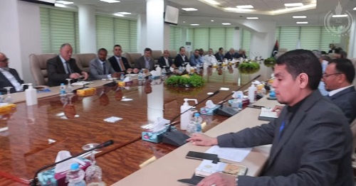 مؤسسة النفط تستعرض نتائج اختبار الآبار النفطية بحوض غدامس