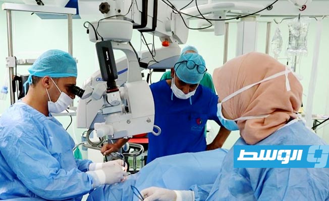 مركز مصراتة الطبي يشرع في إجراء عمليات زراعة القرنية