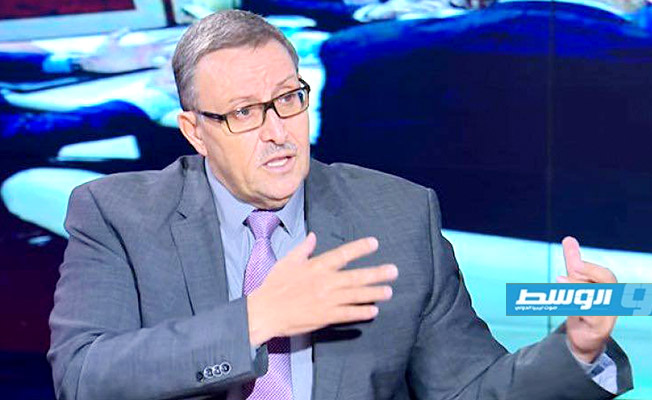 الحبري يكشف اتهام عاملين بمصارف في قضايا اختلاس