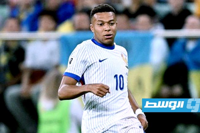 مبابي يرشح عثمان ديمبيلي لنيل جائزة الكرة الذهبية