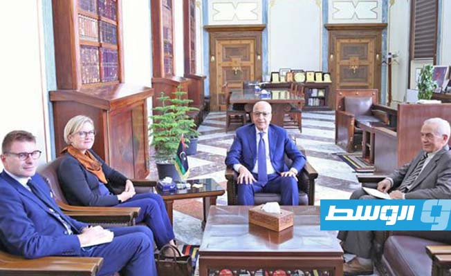 مع انتهاء مهامها.. السفيرة البريطانية تؤكد الانعكاسات الإيجابية لتوحيد «المركزي»