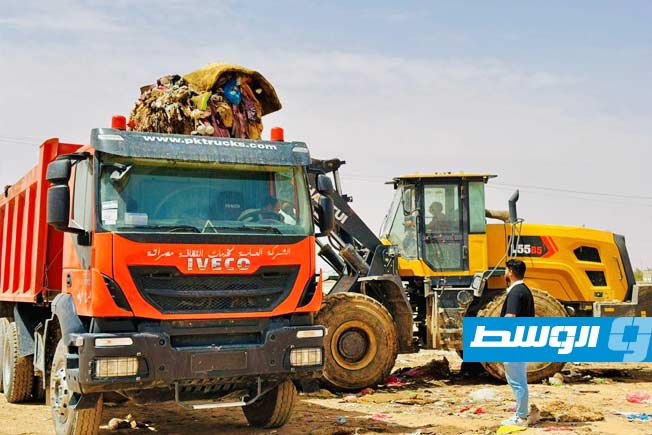 حملات لرش ومكافحة الآفات بمواقع ذبح الأضاحي في مصراتة وبني وليد