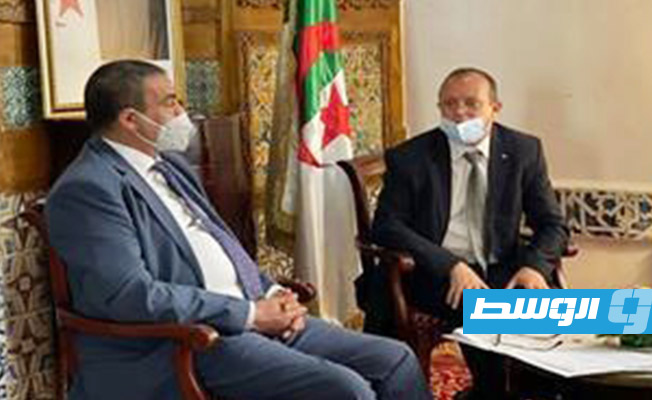 الجزائر تنوي إعادة تفعيل اتفاقيات نقل جوي مع ليبيا تعود للسبعينيات