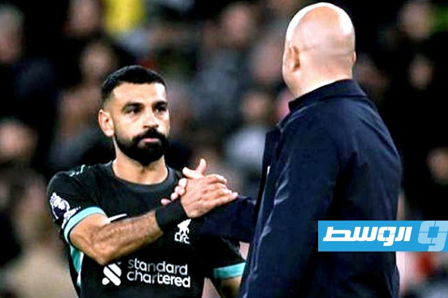 الجمعة.. اجتماع حاسم بين محمد صلاح وسلوت