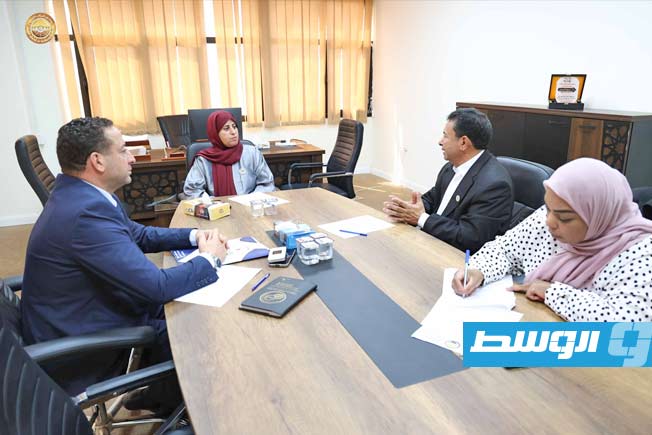 اجتماع بمجلس النواب يدعو لدعم المدارس والجامعات الخاصة