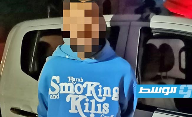 مديرية أمن صبراتة: القبض على متهم بالهجوم على منزل أقاربه وتهديدهم بالقتل