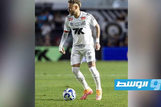 نيمار ينافس ملاك تشيلسي وباريس سان جيرمان على شراء سانتوس