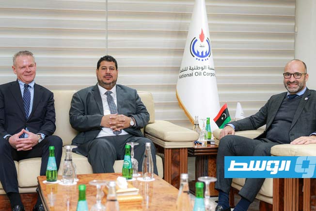 سليمان يبحث مع «توتال» و«كونكو فيلبس» سير العمليات في المواقع النفطية