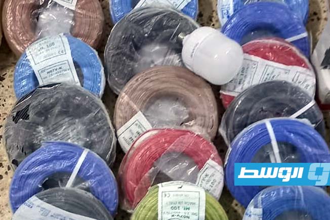 ضبط وافد بتهمة سرقة مواد كهربائية في درنة