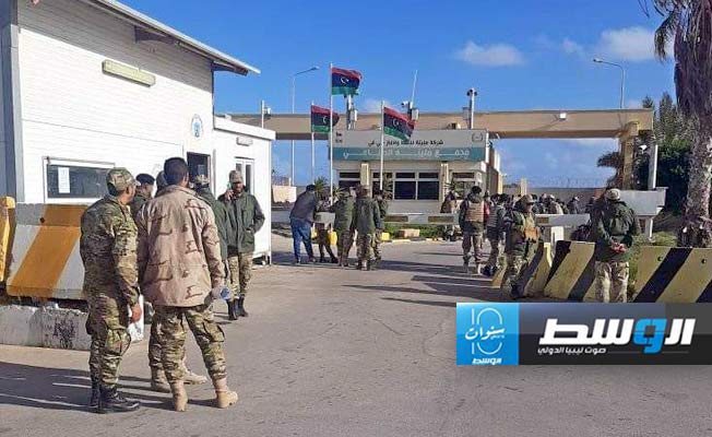 منتسبو حرس المنشآت يعلنون إغلاق جميع الحقول والموانئ النفطية