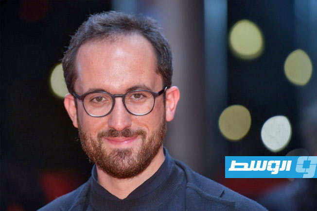 عازف البيانو إيغور ليفيت يتحدى بـ16 ساعة من العزف المتواصل