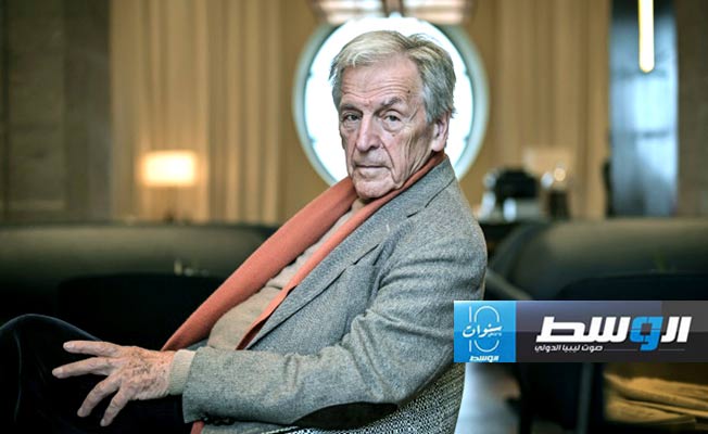 كوستا غافراس يستعد لـ«النهاية» من خلال فيلم عن «فلسفة الموت»