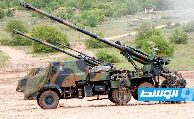 فرنسا تزود أوكرانيا بـ12 مدفعا إضافيا من نوع «سيزار»