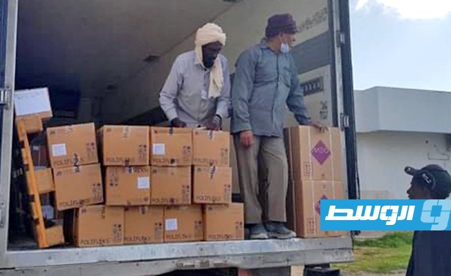«الصحة العالمية» تقدم مستلزمات طبية لمركز طبرق الطبي تكفي 200 إصابة متوسطة وخطيرة